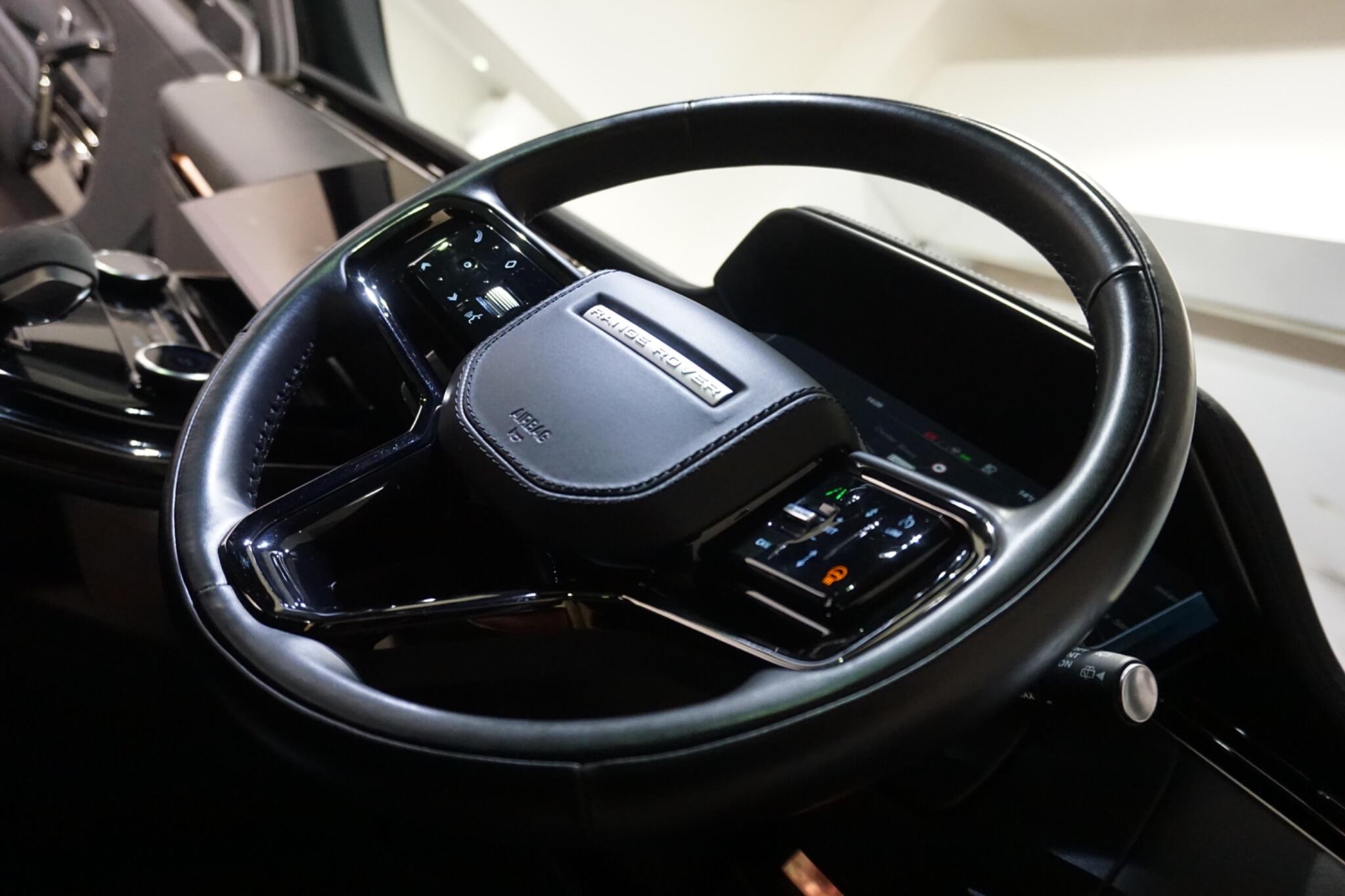 Land Rover Range Rover Sport 3.0 D300 MHEV Dynamic SE SUV 5dr Diesel Auto 4WD Euro 6 (s/s) (300 ps)